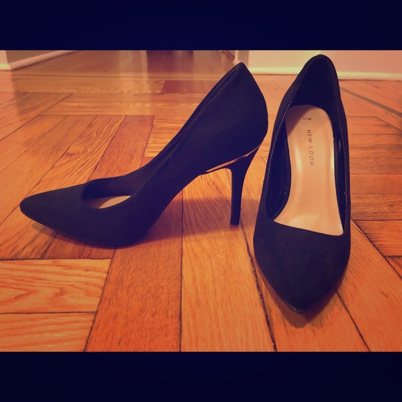 New Look Shoes - New Look pumps in black with gold detail